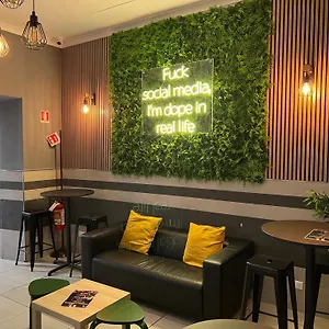 four-seasons-hostel-rome.it-romehotels.com/