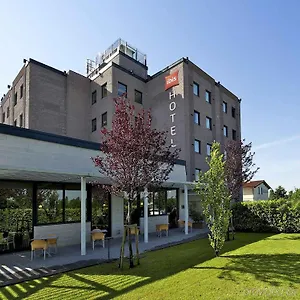 hotel-ibis-firenze-prato-est.it-tuscanyhotel.com/