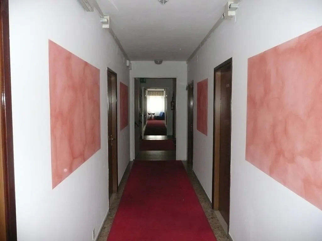 Hotel Antille E Azzorre Лидо-ди-Езоло