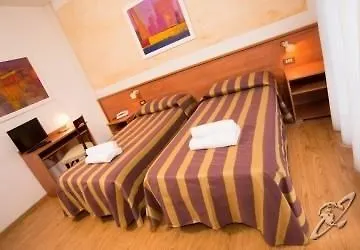 Hotel Antille E Azzorre Лидо-ди-Езоло 3*,
