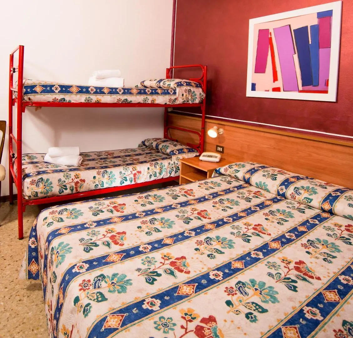 Hotel Antille E Azzorre Лидо-ди-Езоло